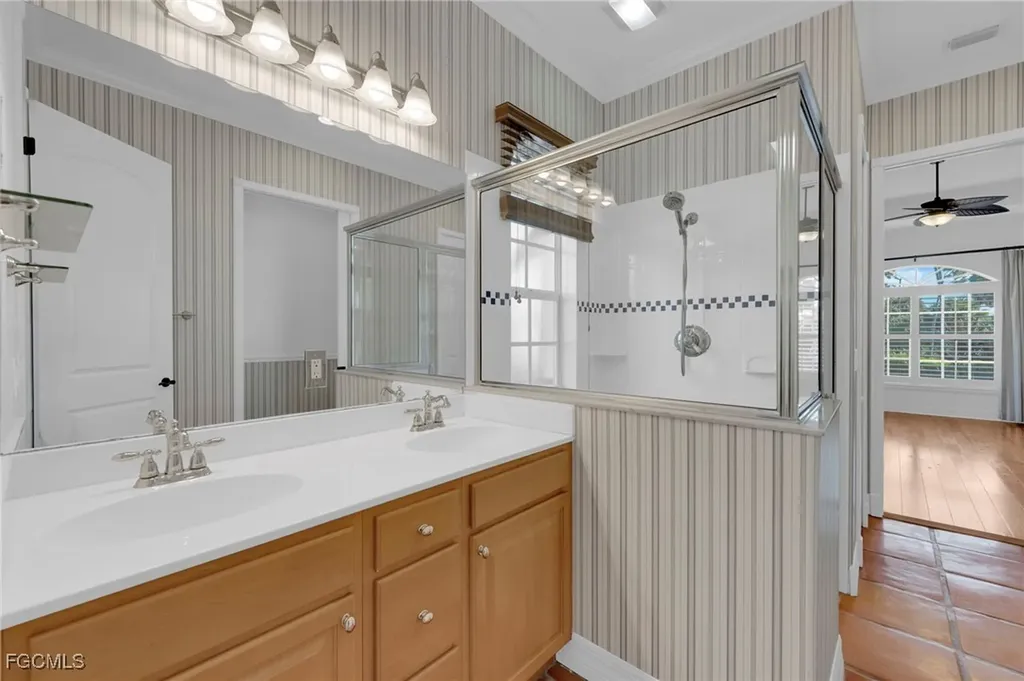 8642 S Lake Circle Fort Myers FL 33908