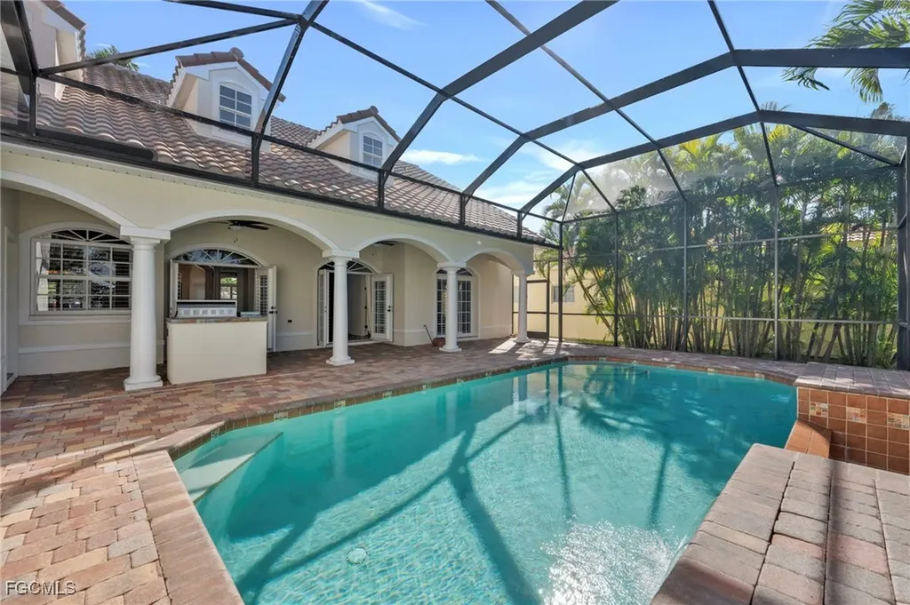 8642 S Lake Circle Fort Myers FL 33908