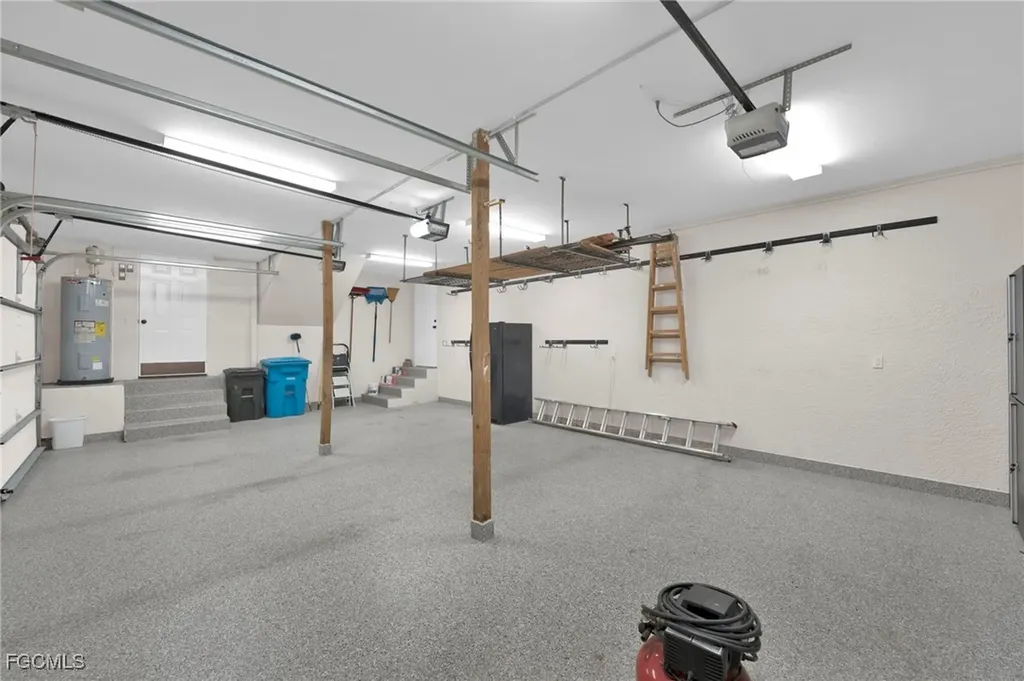 8642 S Lake Circle Fort Myers FL 33908