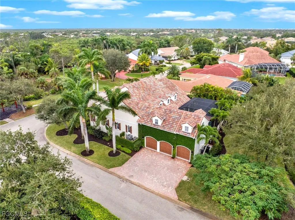 8642 S Lake Circle Fort Myers FL 33908