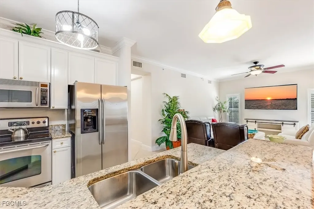 10060 Lake Cove Drive Fort Myers FL 33908