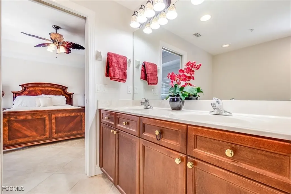 10060 Lake Cove Drive Fort Myers FL 33908