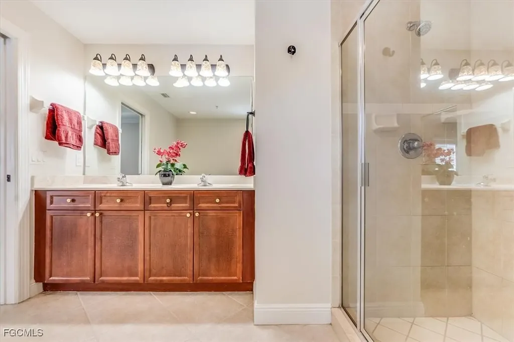 10060 Lake Cove Drive Fort Myers FL 33908