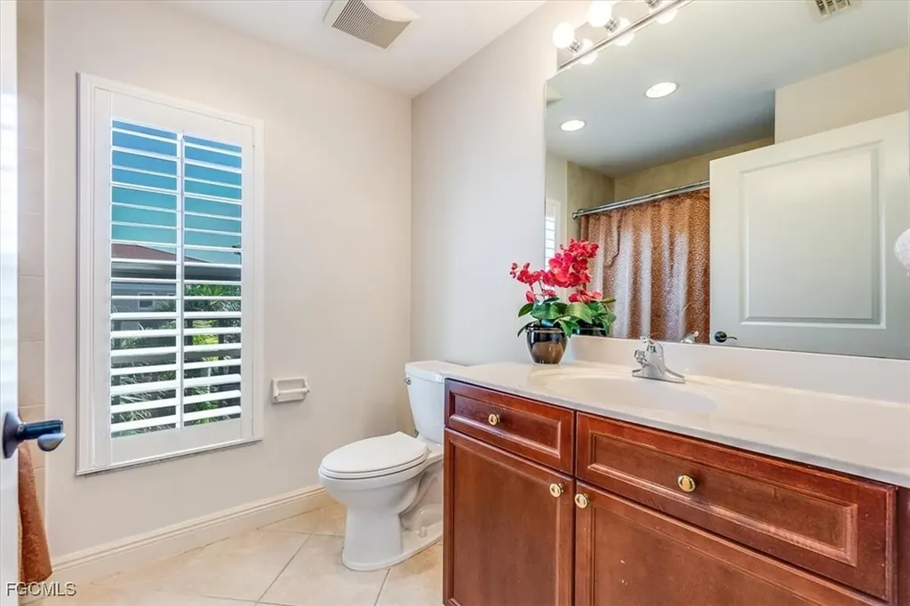 10060 Lake Cove Drive Fort Myers FL 33908