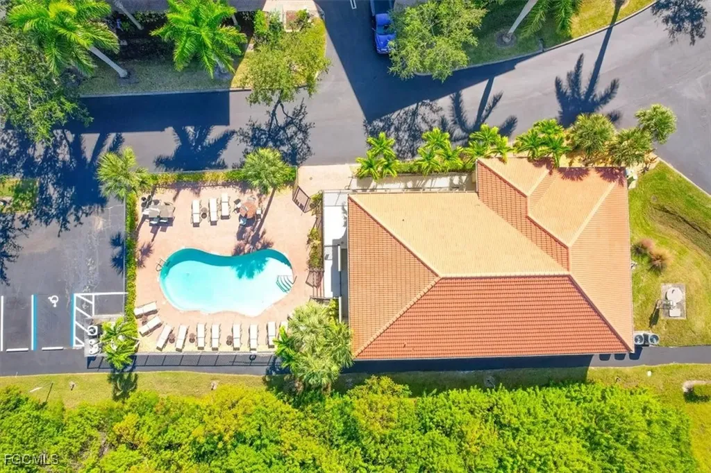 10060 Lake Cove Drive Fort Myers FL 33908