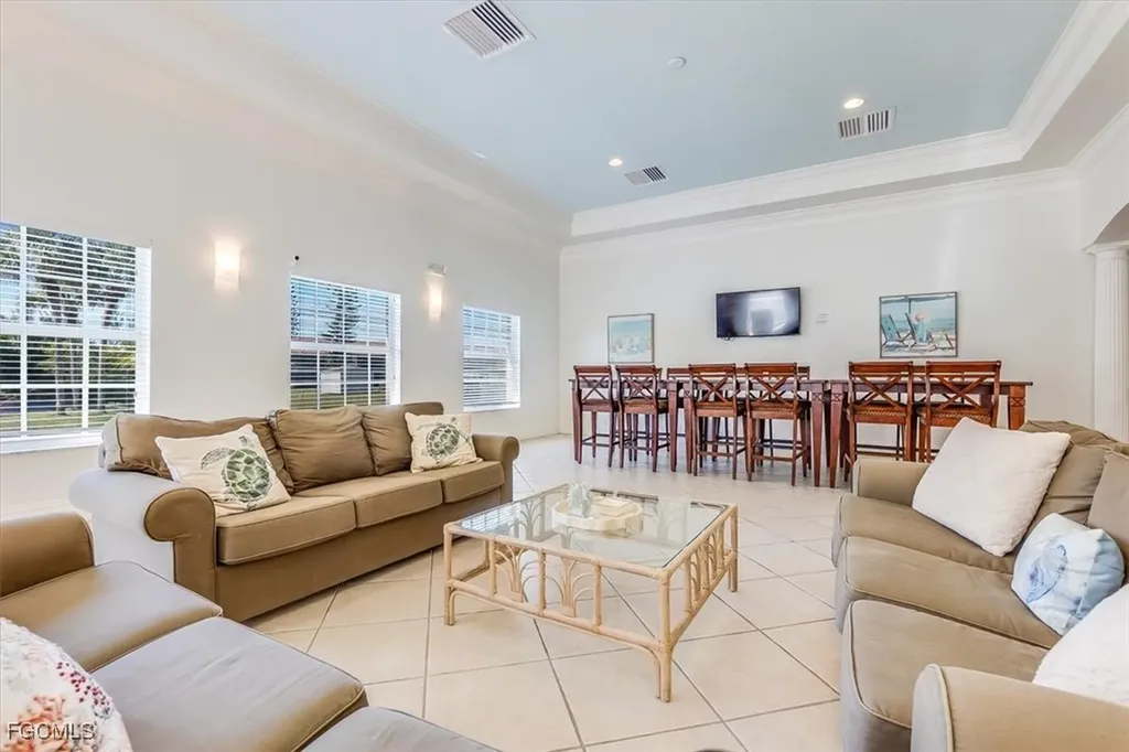 10060 Lake Cove Drive Fort Myers FL 33908
