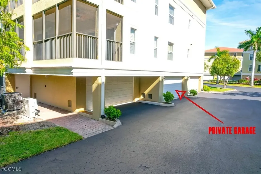 10060 Lake Cove Drive Fort Myers FL 33908