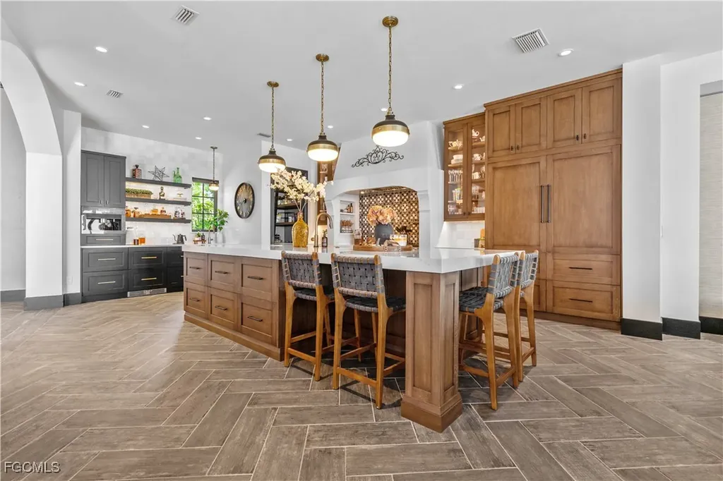 3914 W Riverside Drive Fort Myers FL 33901