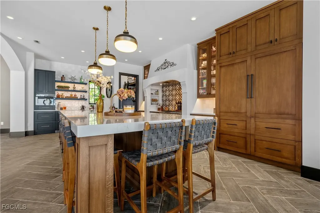 3914 W Riverside Drive Fort Myers FL 33901