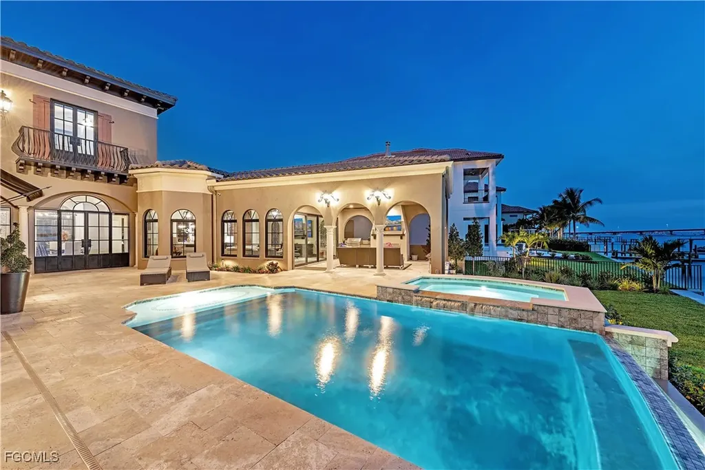 3914 W Riverside Drive Fort Myers FL 33901