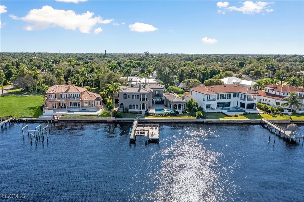 3914 W Riverside Drive Fort Myers FL 33901