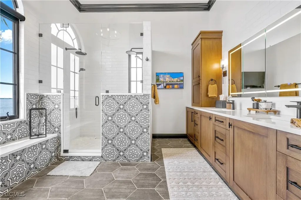 3914 W Riverside Drive Fort Myers FL 33901