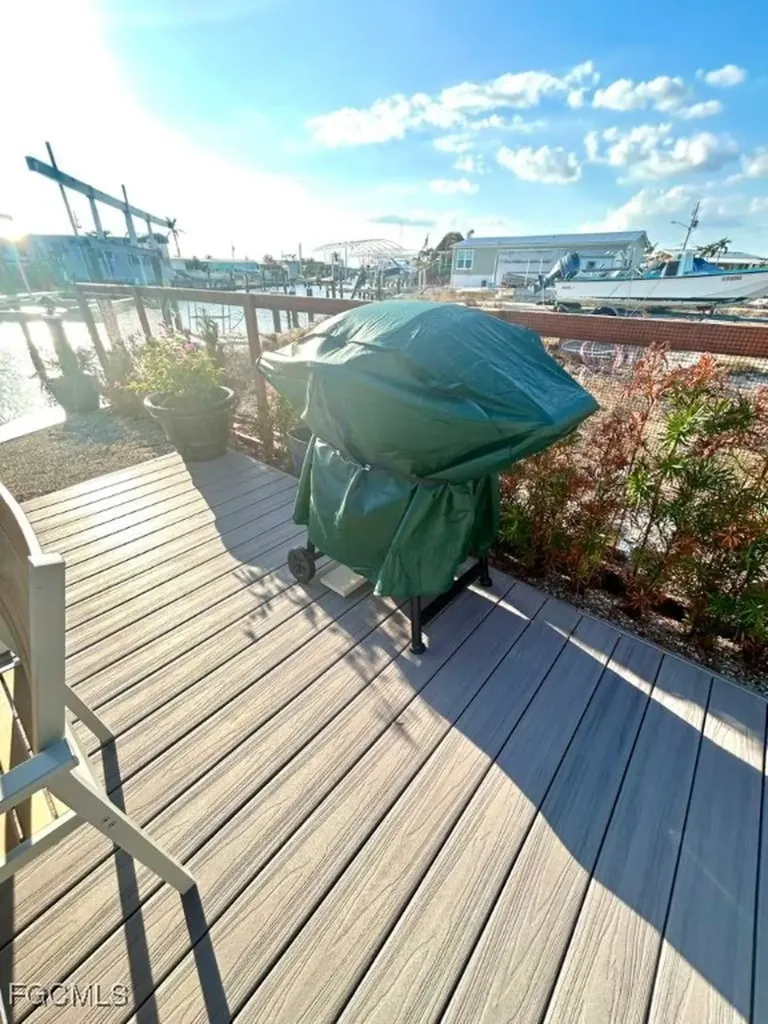 3673 Dewberry Lane St. James City FL 33956