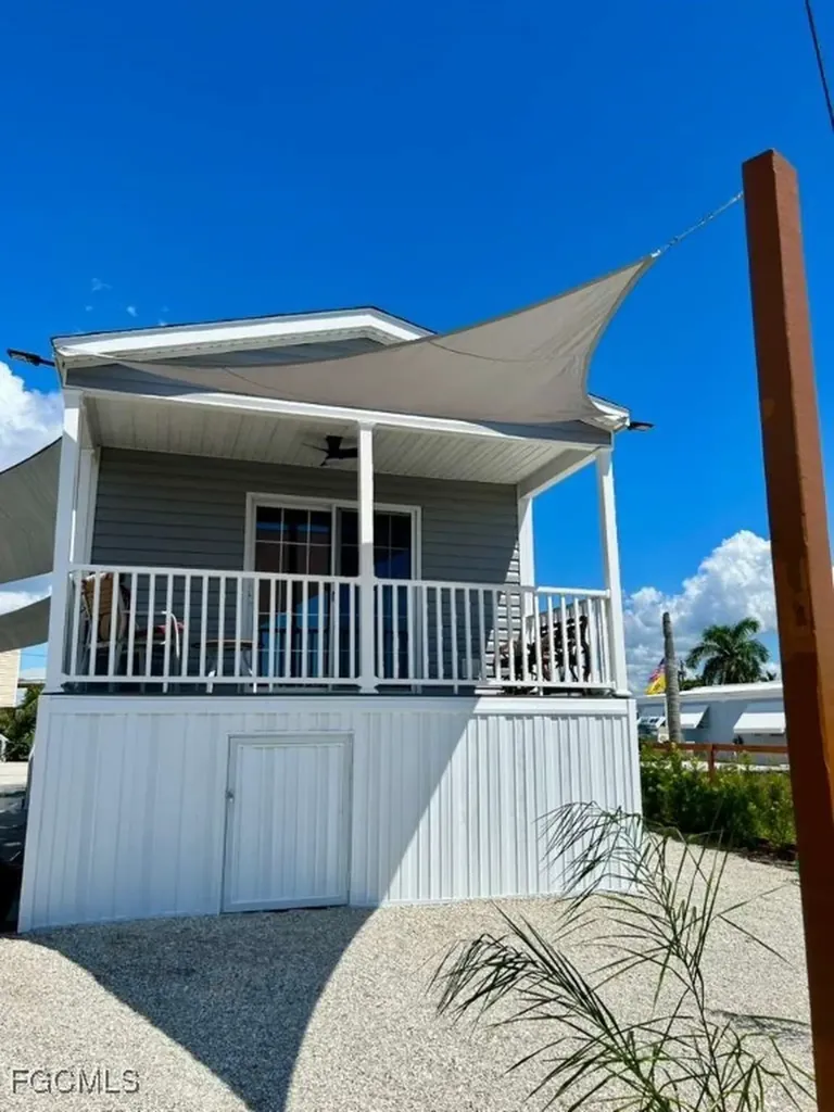 3673 Dewberry Lane St. James City FL 33956