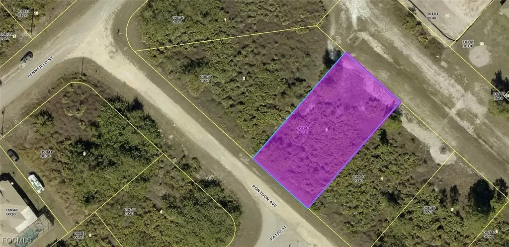365 Pontoon Avenue Lehigh Acres FL 33974