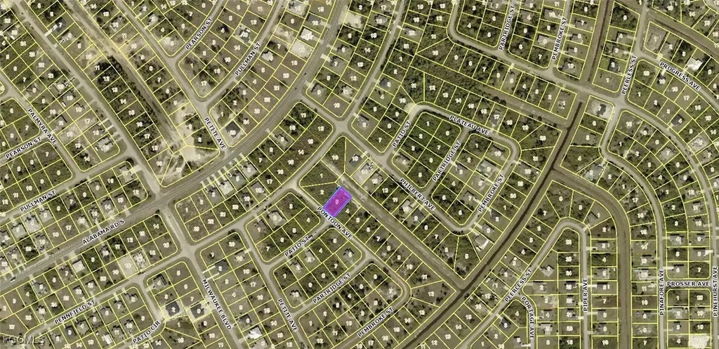 365 Pontoon Avenue Lehigh Acres FL 33974