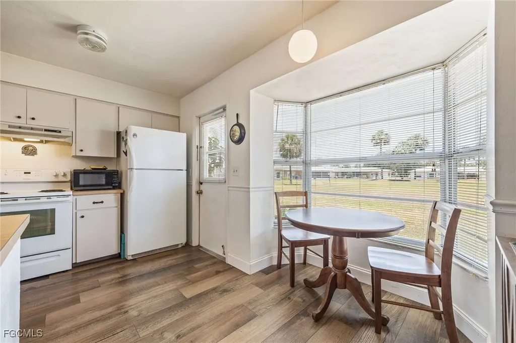 220 Oakmont Parkway Lehigh Acres FL 33936