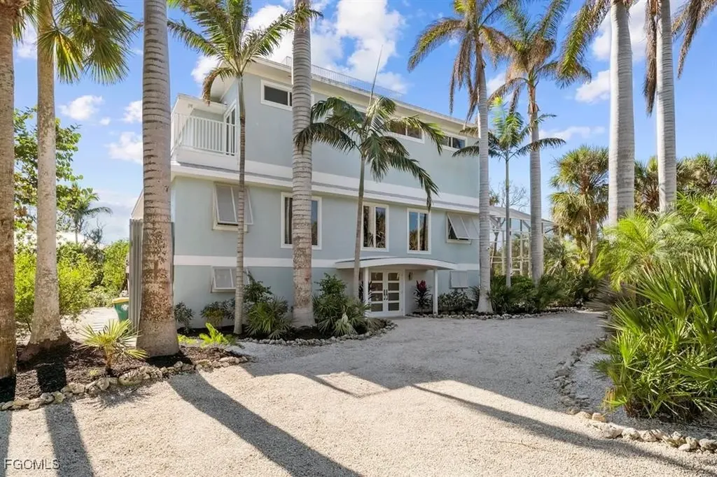 5753 Pine Tree Drive Sanibel FL 33957