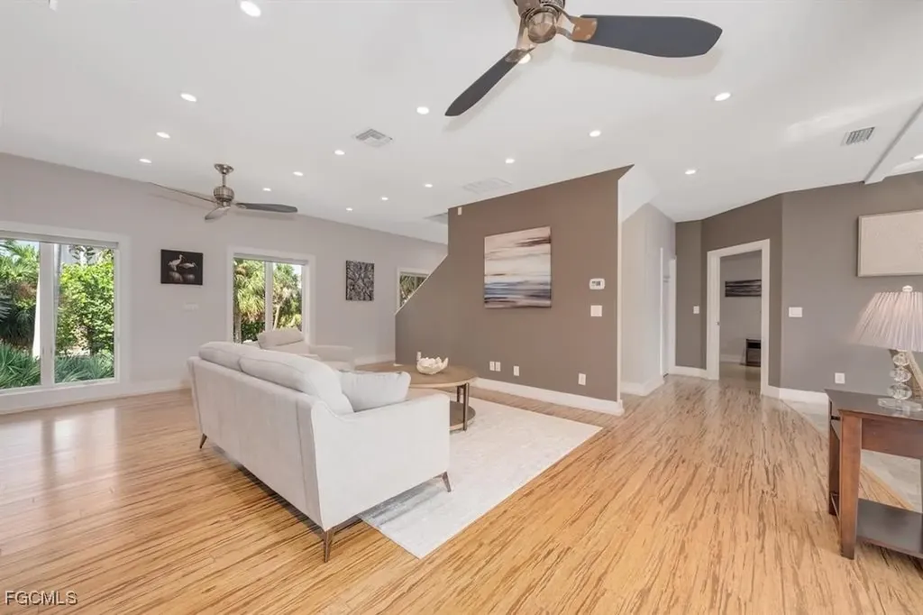 5753 Pine Tree Drive Sanibel FL 33957