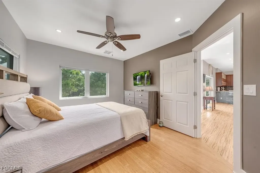 5753 Pine Tree Drive Sanibel FL 33957