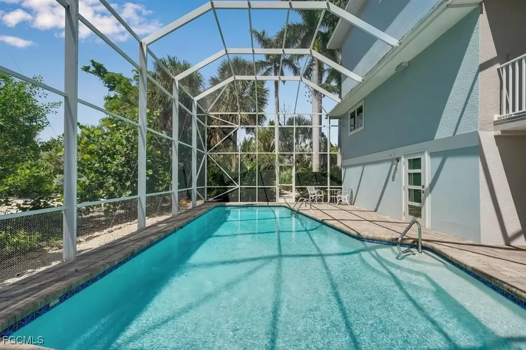 5753 Pine Tree Drive Sanibel FL 33957