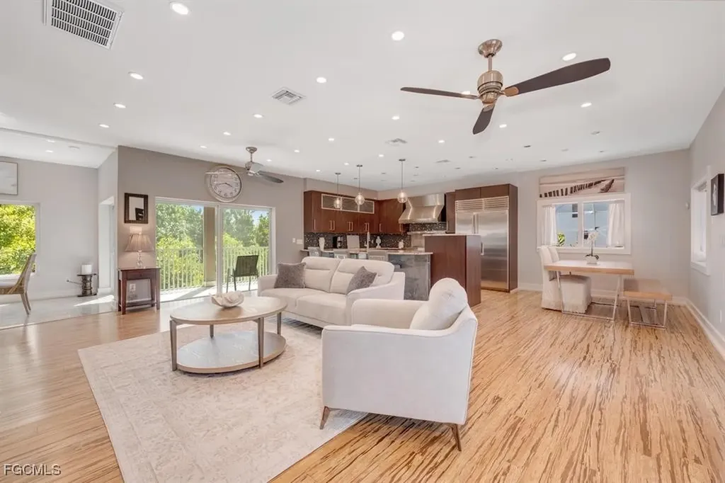 5753 Pine Tree Drive Sanibel FL 33957