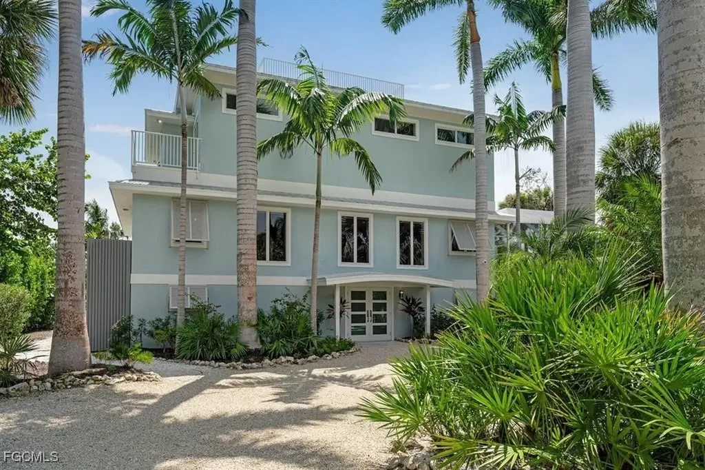 5753 Pine Tree Drive Sanibel FL 33957