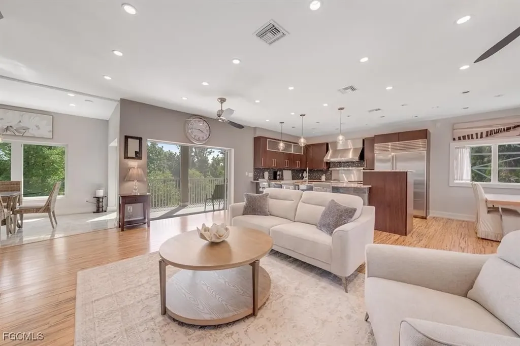 5753 Pine Tree Drive Sanibel FL 33957
