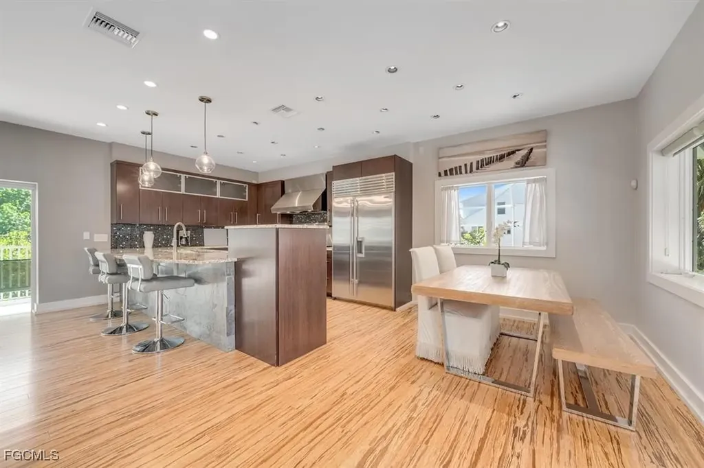 5753 Pine Tree Drive Sanibel FL 33957
