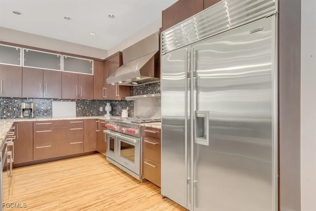 5753 Pine Tree Drive Sanibel FL 33957