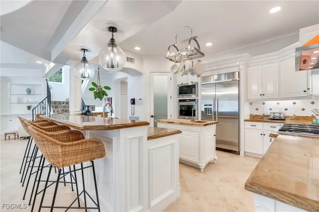 11523 Andy Rosse Lane Captiva FL 33924