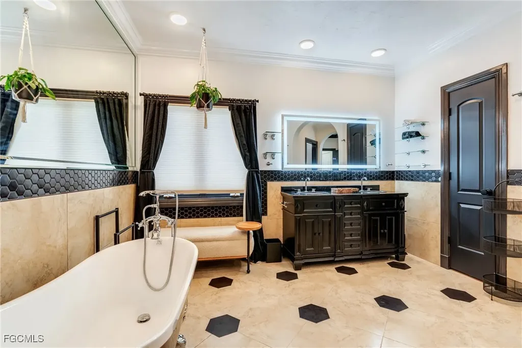 11523 Andy Rosse Lane Captiva FL 33924