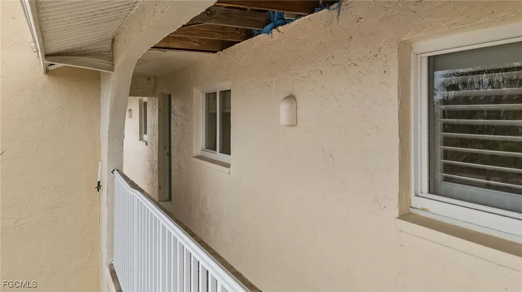 527 E Gulf Drive Sanibel FL 33957