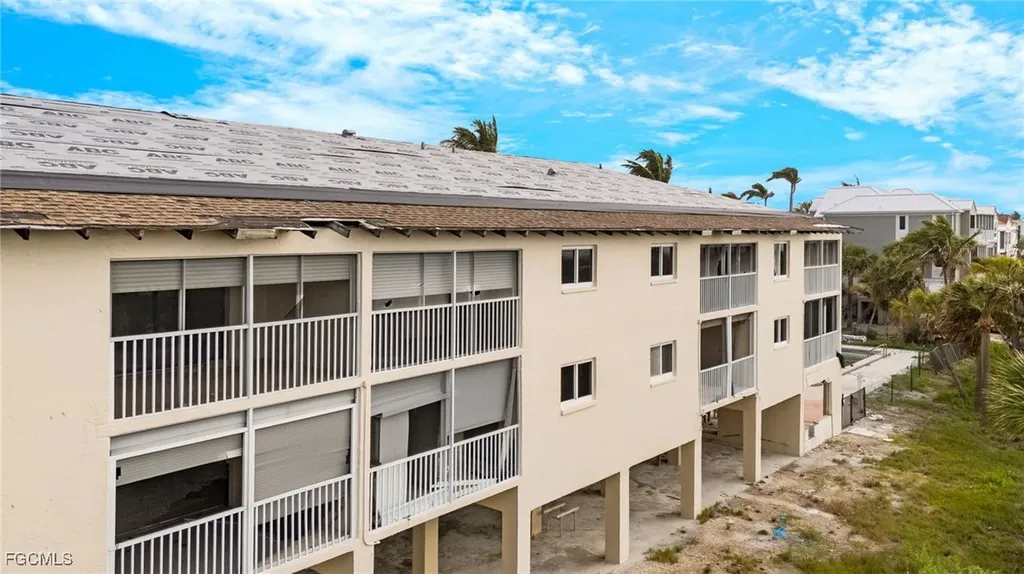 527 E Gulf Drive Sanibel FL 33957