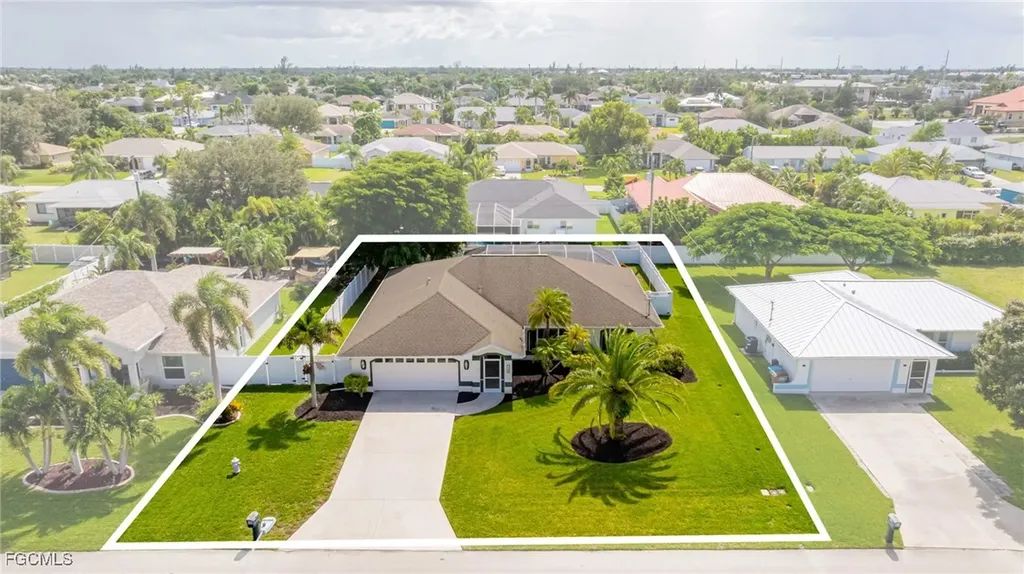132 SE 19th Terrace Cape Coral FL 33990