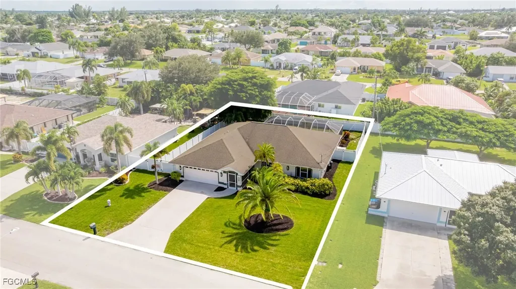 132 SE 19th Terrace Cape Coral FL 33990