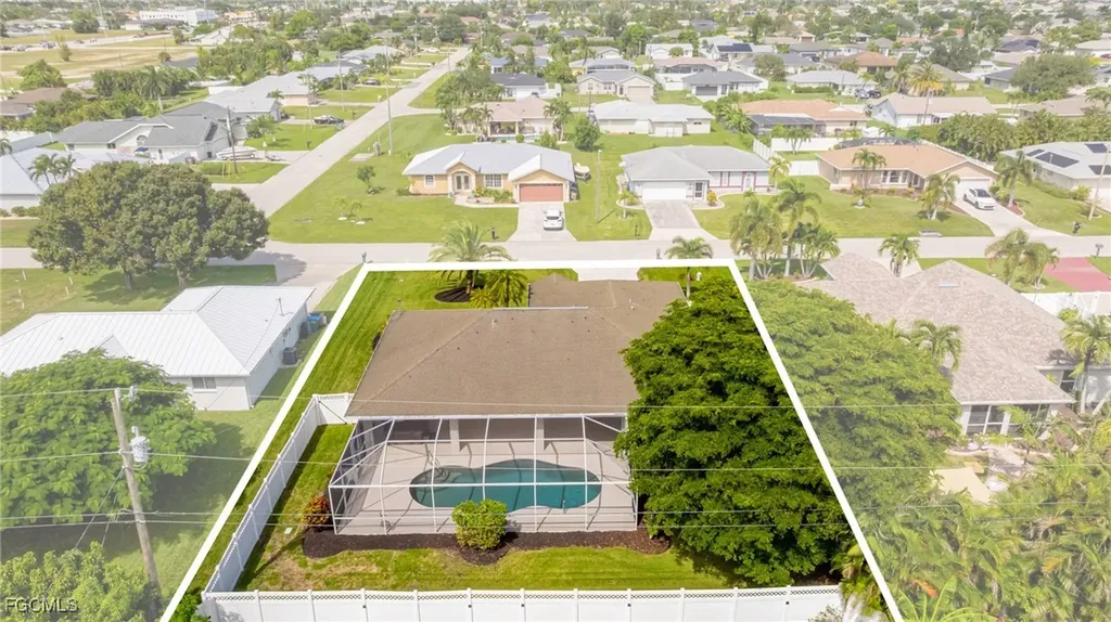 132 SE 19th Terrace Cape Coral FL 33990