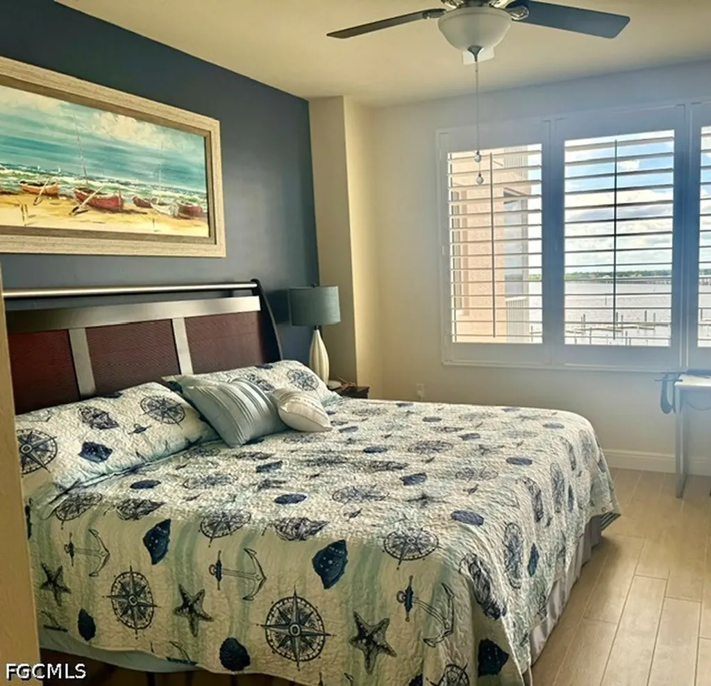 2090 W 1st Street Fort Myers FL 33901
