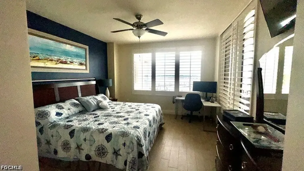 2090 W 1st Street Fort Myers FL 33901
