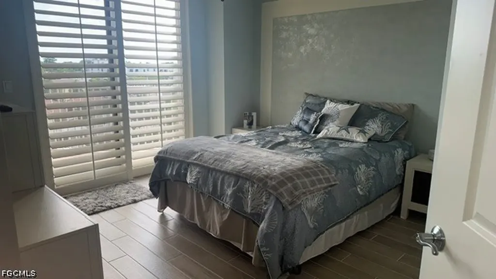 2090 W 1st Street Fort Myers FL 33901