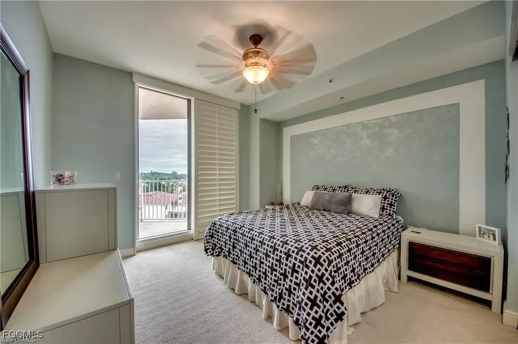 2090 W 1st Street Fort Myers FL 33901