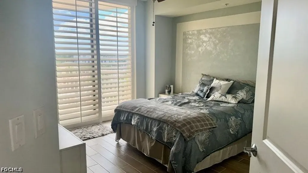 2090 W 1st Street Fort Myers FL 33901