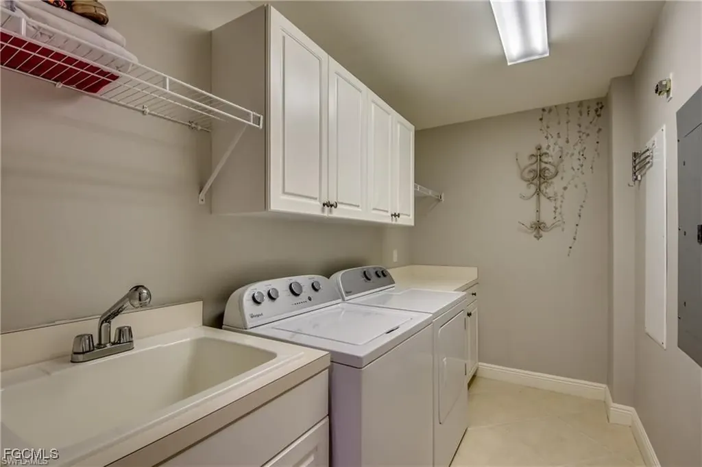 2090 W 1st Street Fort Myers FL 33901