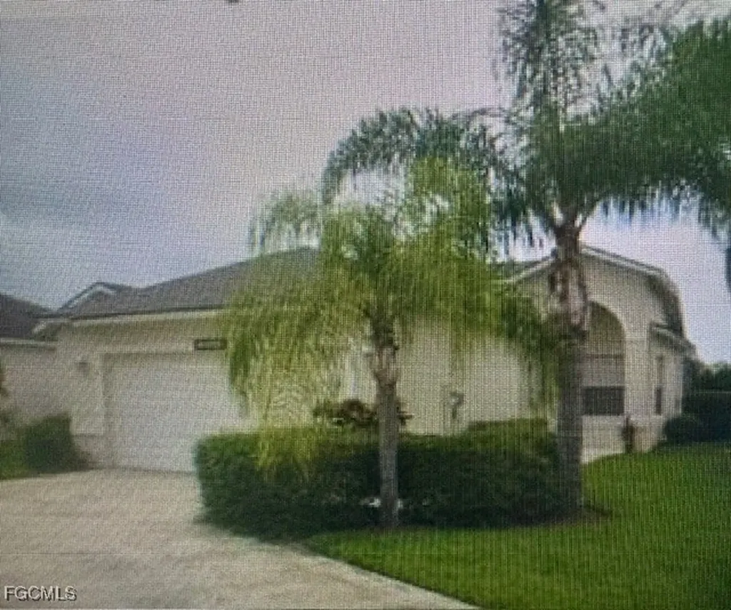20804 Bantams Roost Estero FL 33928