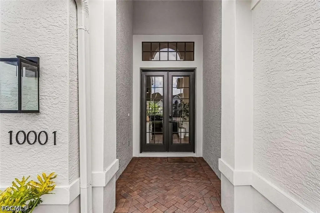 10001 Isola Way Miromar Lakes FL 33913