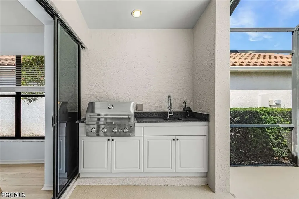 10001 Isola Way Miromar Lakes FL 33913