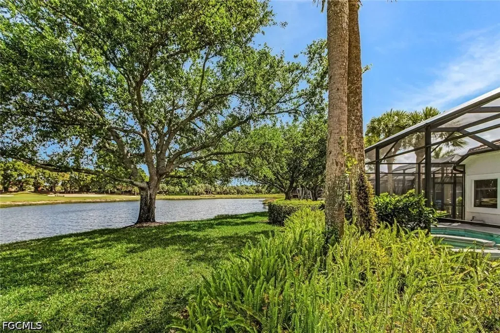 10001 Isola Way Miromar Lakes FL 33913