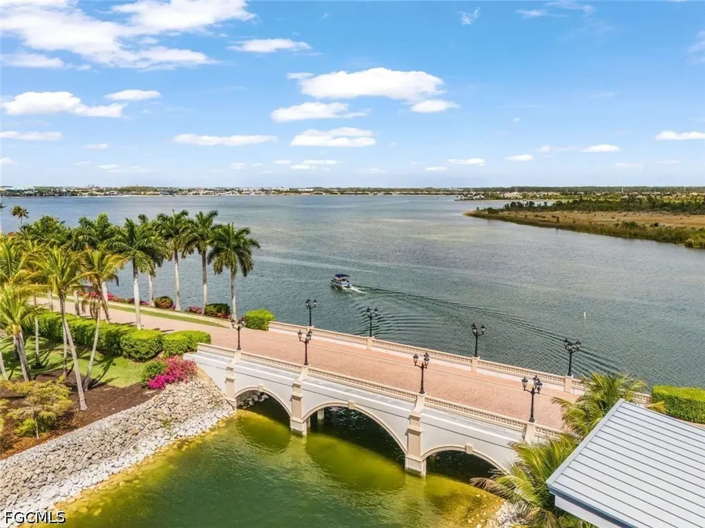 10001 Isola Way Miromar Lakes FL 33913