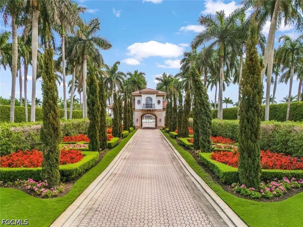 10001 Isola Way Miromar Lakes FL 33913