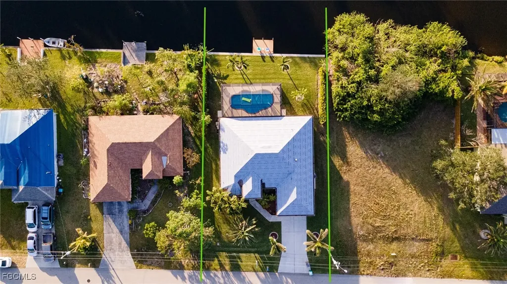 118 SE 23rd Place Cape Coral FL 33990